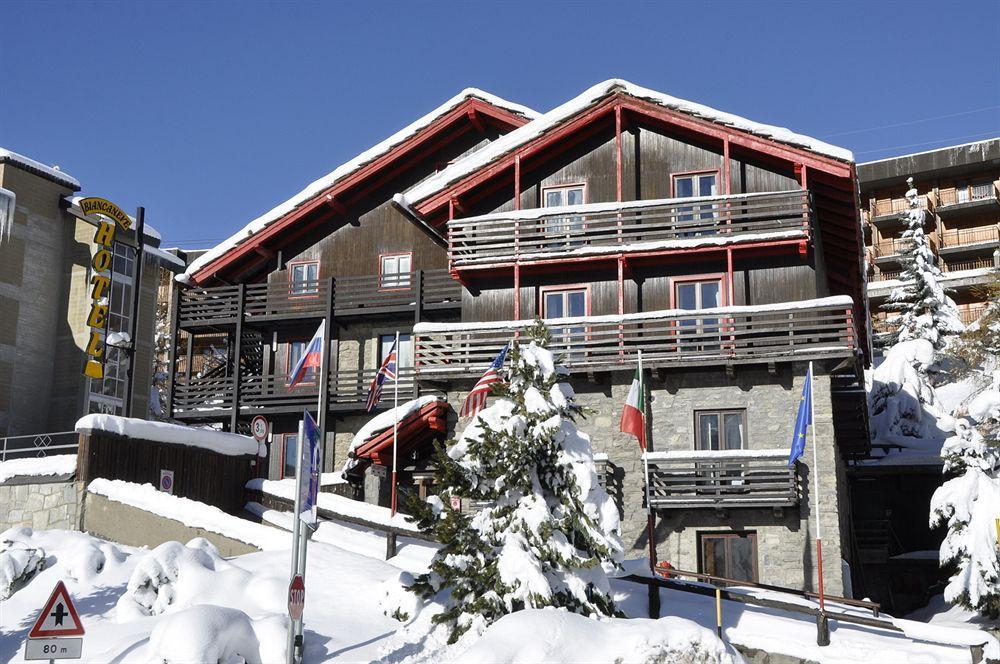 Hotel Biancaneve Sestriere Exterior foto