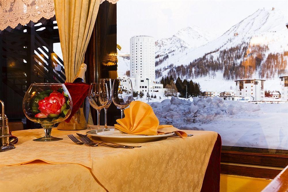 Hotel Biancaneve Sestriere Exterior foto